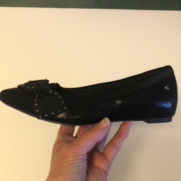 Simply Vera Wang black slippers, sz 6 - Picture 5 of 5